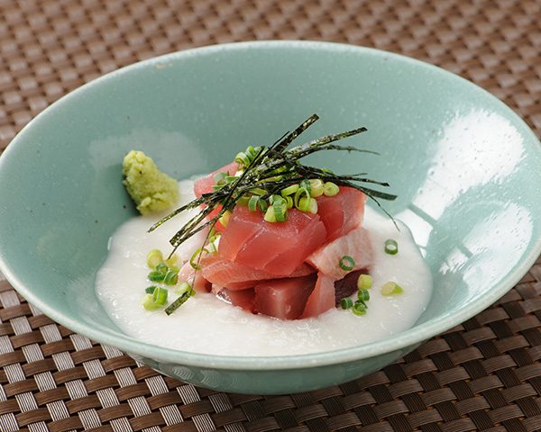 マグロ山かけ