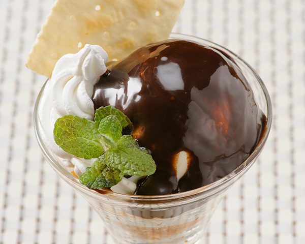 チョコパフェ